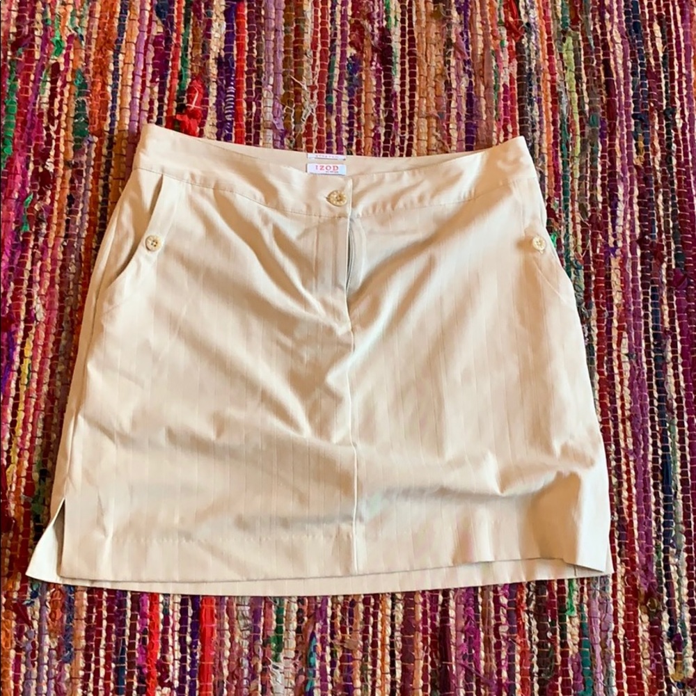 NWOT IZOD Golf skirt